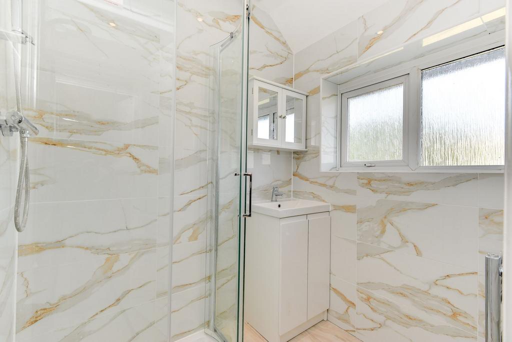 Upstairs Bathroom