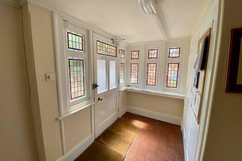 1 bedroom apartment for sale, Haslemere, Victoria Road, Felixstowe, IP11