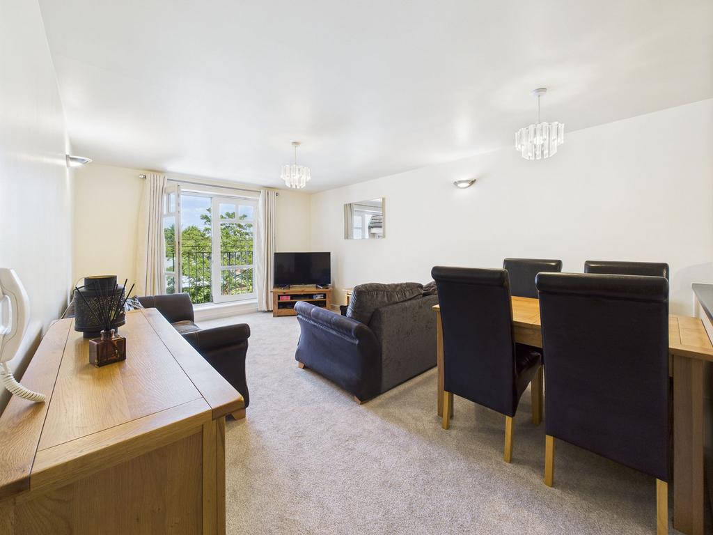 Living/Kitchen