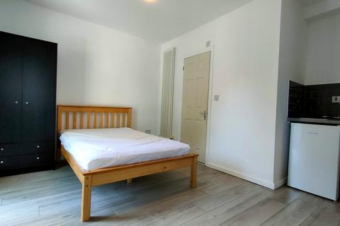 undefined, Charlton Lane, London SE7