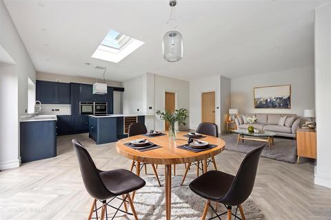 4 bedroom detached bungalow for sale, Stone Lane, Worthing