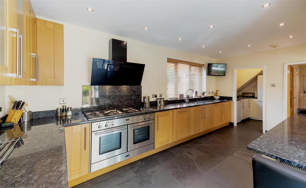 Kitchen 1.3 0 P8 A5847-20250616-Dx O Deep PRIME XD2s.j