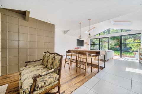 Acacia Copse Road, Haslemere, GU27 3QH