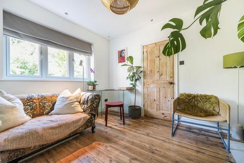Acacia Copse Road, Haslemere, GU27 3QH