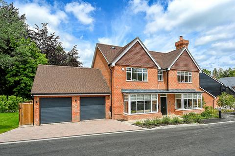 4 bedroom detached house for sale, Winter Place, Crowborough, TN6