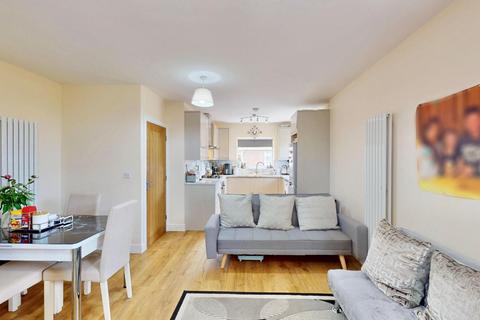 3 bedroom maisonette for sale, Quarles Park Road, Chadwell Heath, RM6