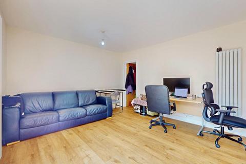 2 bedroom maisonette for sale, Quarles Park Road, Chadwell Heath, RM6