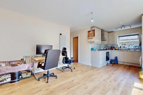 2 bedroom maisonette for sale, Quarles Park Road, Chadwell Heath, RM6