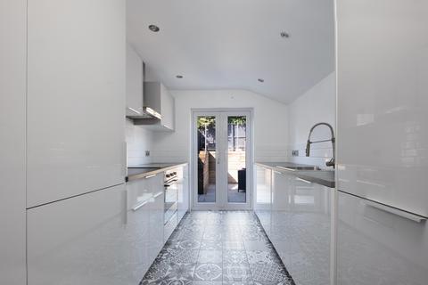 undefined, Queens Walk, Stamford, PE9