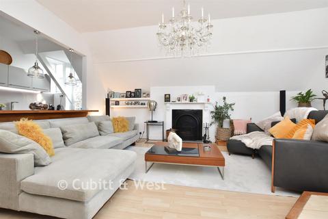2 bedroom apartment for sale, Undercroft, Reigate RH2