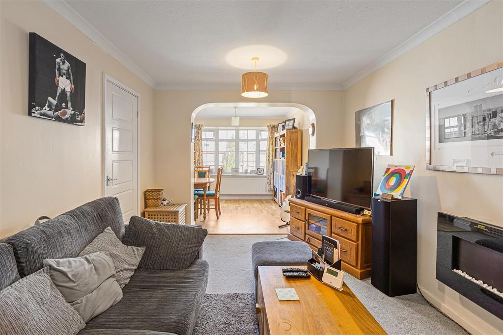 17 Chantry Close 16.jpg