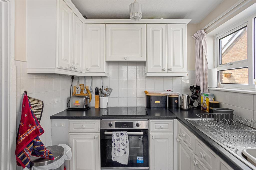 17 Chantry Close 40.jpg