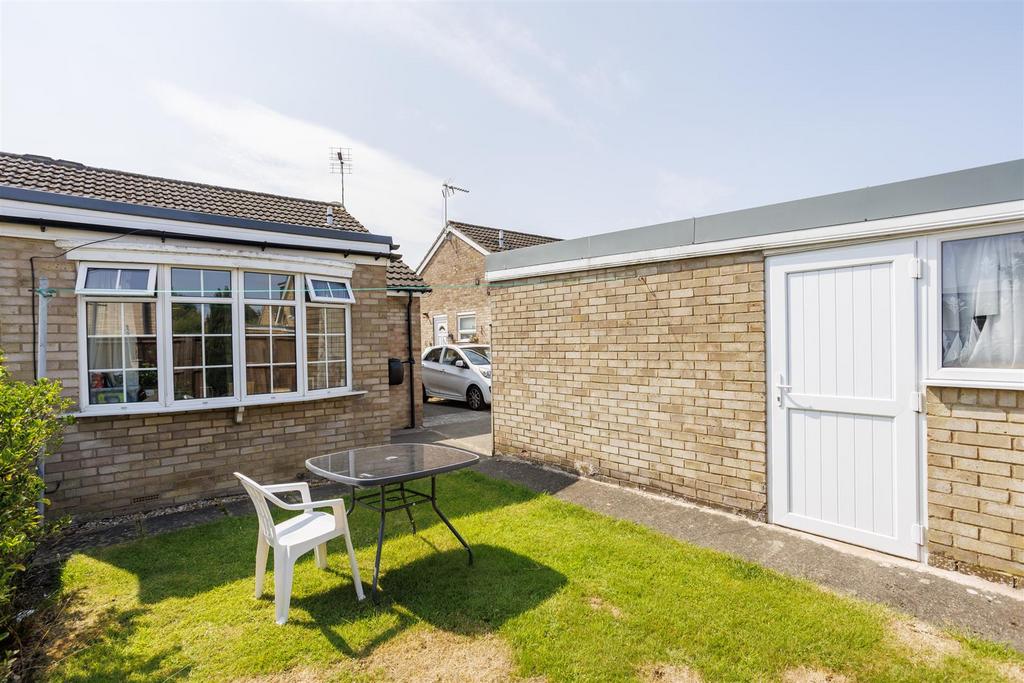 17 Chantry Close  3.jpg