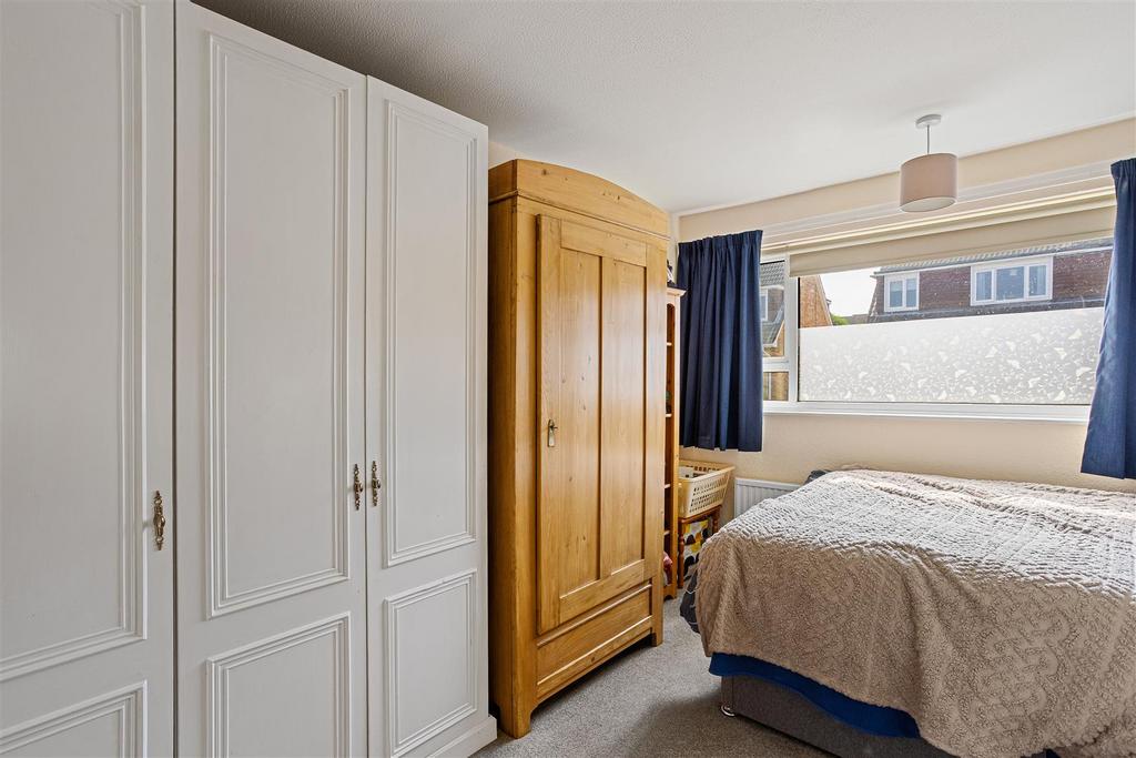 17 Chantry Close 1.jpg