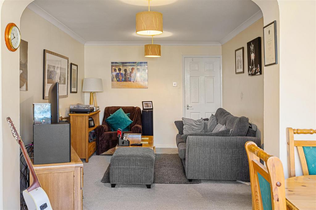 17 Chantry Close 34.jpg