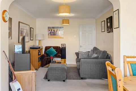 17 Chantry Close, York, YO24 2SJ