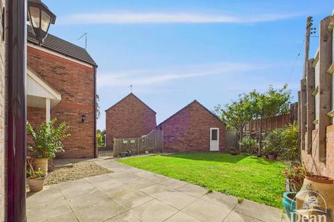 4 bedroom detached house for sale, Copper Beech Close, Coleford