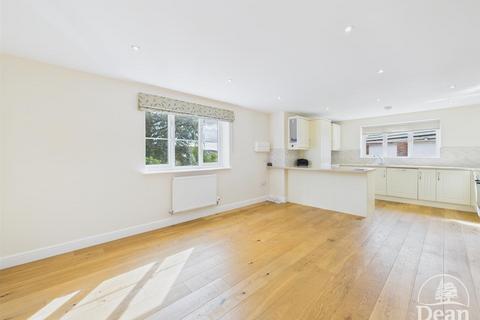 4 bedroom detached house for sale, Copper Beech Close, Coleford