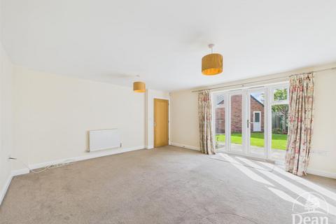 4 bedroom detached house for sale, Copper Beech Close, Coleford