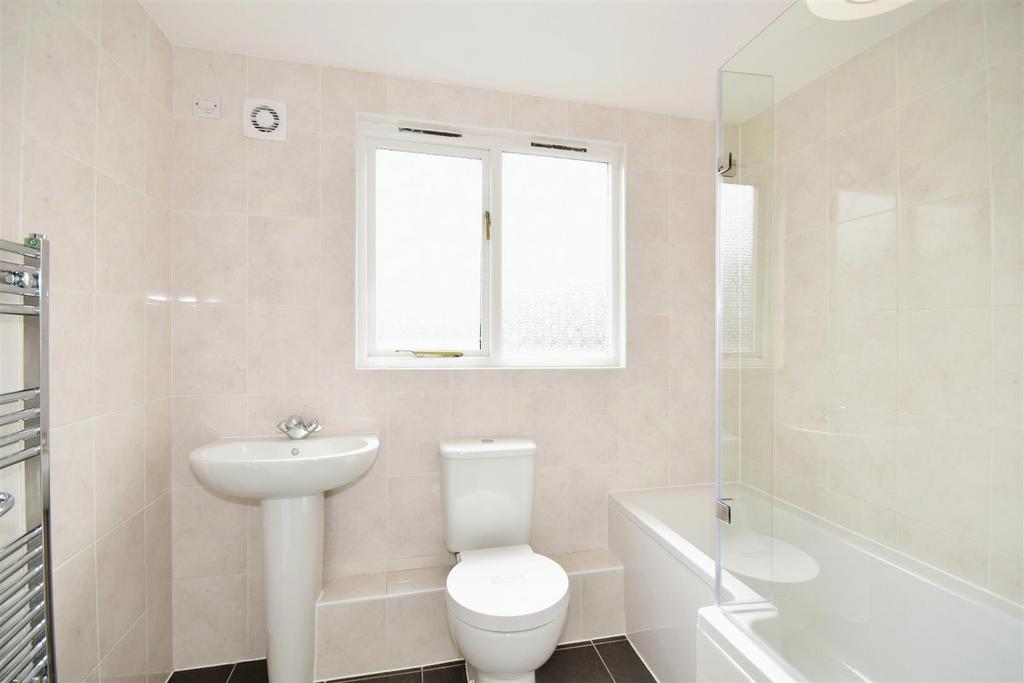 88a985ca-Bathroom.JPG