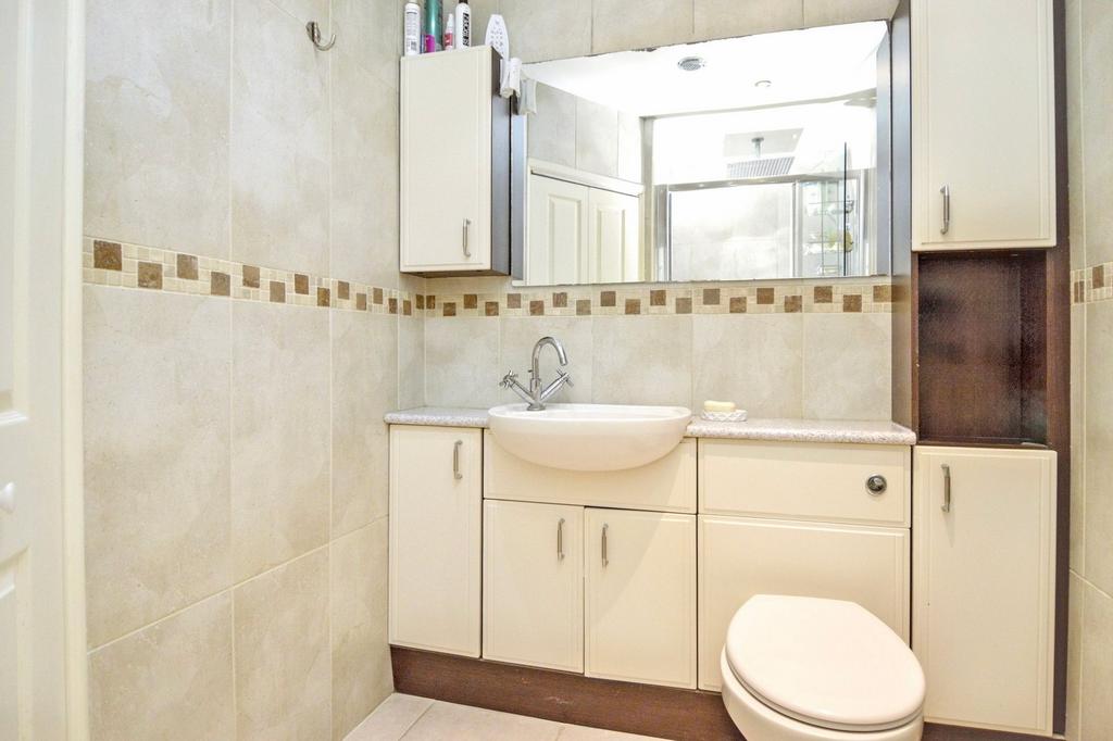 Ensuite