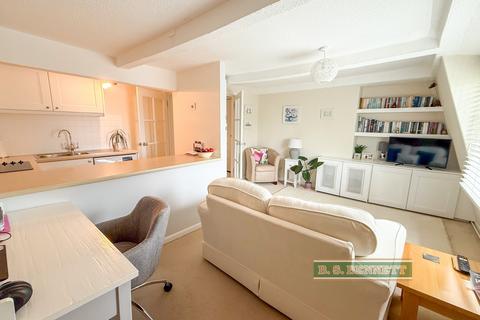 undefined, Colnbrook, Berkshire