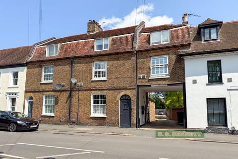 undefined, Colnbrook, Berkshire