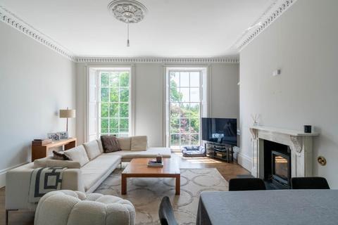 3 bedroom apartment to rent, Sion Hill Place