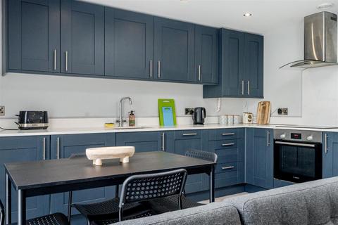 undefined, Windrush Heights, Windrush OX18