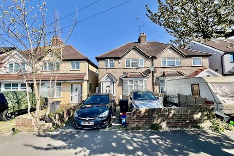 3 bedroom semi-detached house for sale, West Way, Heston TW5