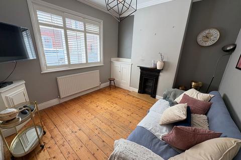 2 bedroom terraced house to rent, York Street, Altrincham WA15