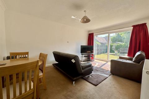 63 Glebe Way, Burnham-on-crouch, CM0 8QJ