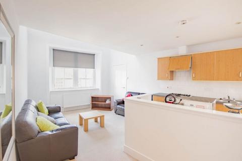 undefined, 2296L Canongate, Edinburgh, EH8 8DD