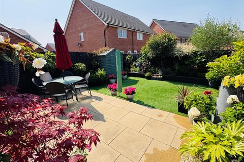 5 Isla Close, Mickleover, Derby, DE3 0AT