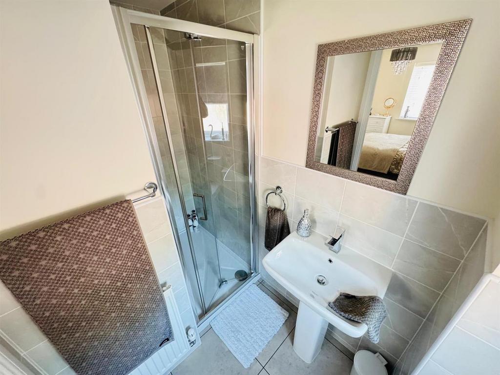 En suite shower room