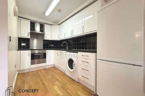 2 bedroom apartment to rent, Eaton Mansions, 49 Eaton Road, Sutton, SM2