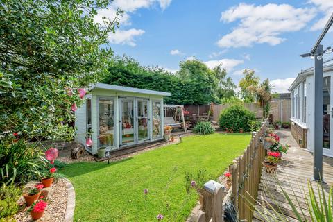 4 bedroom detached house for sale, Welland Way, Oakham