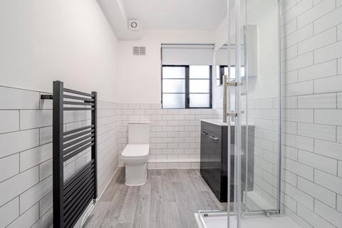 2 bedroom flat for sale, Leigham Court Road, Streatham, London, SW16