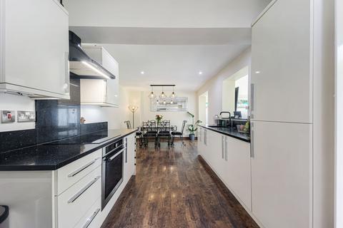31 Leighton Drive, Leigh, WN7 3PN