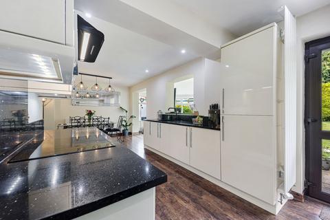 31 Leighton Drive, Leigh, WN7 3PN