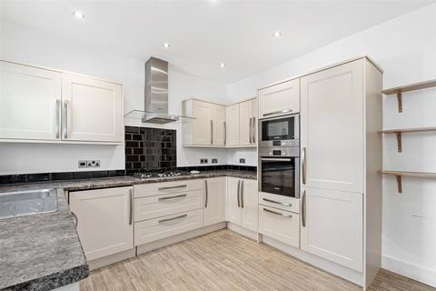 Mews Cottage, 2b Belsize Road, Worthing, BN11 4RG