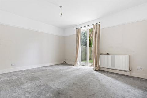 Mews Cottage, 2b Belsize Road, Worthing, BN11 4RG