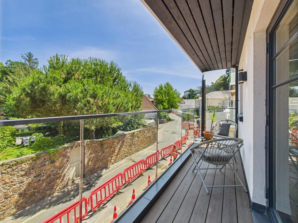 CAM04392 G0-PR0108-STILL022.jpg