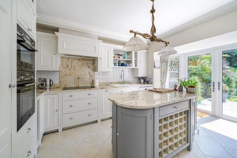 5 bedroom terraced house to rent, St Davids Drive Egham Surrey TW20 0BA
