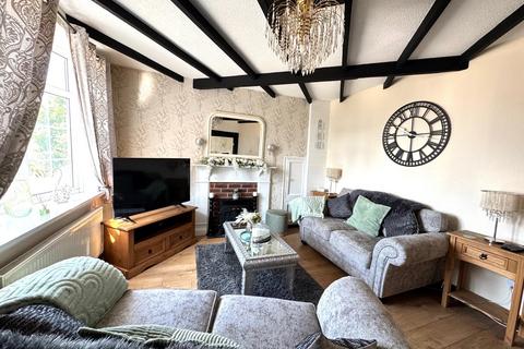 3 bedroom detached house for sale, Dennis Street, Hugglescote, Coalville, LE67