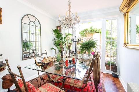 undefined, Wykeham Place, Lymington, Hampshire, SO41