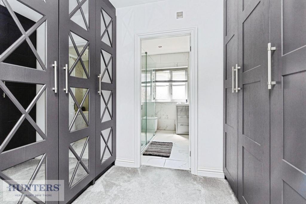 En-suite Bathroom