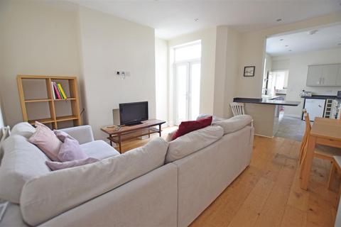 3 bedroom terraced house for sale, Canada Road, Heath/Gabalfa, Cardiff