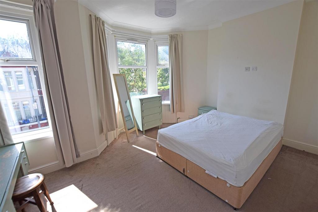 Bedroom1.jpg