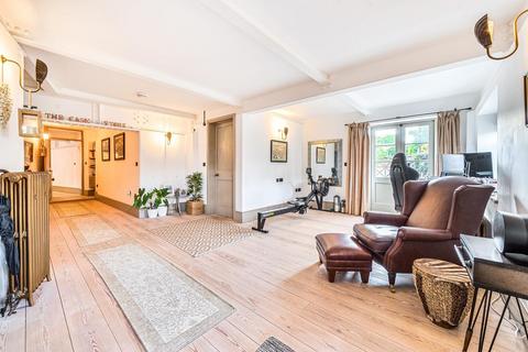 2 bedroom apartment for sale, The Terrace, Rochester ME1